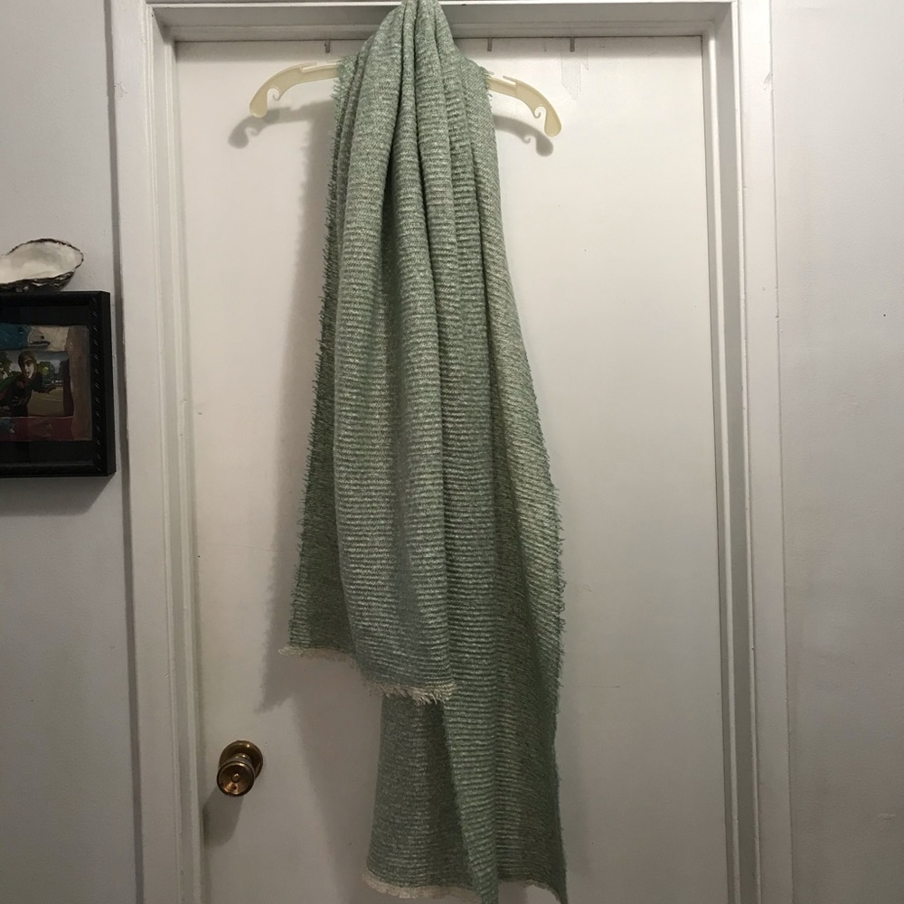 Lauren Conrad scarf.